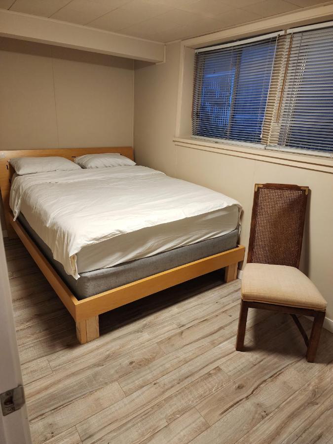 Economical Homestay バーナビー エクステリア 写真