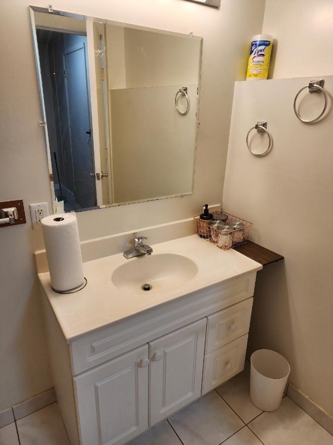 Economical Homestay バーナビー エクステリア 写真
